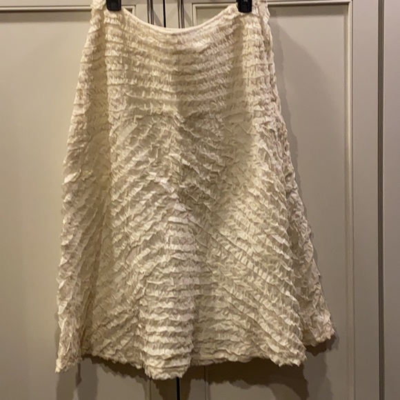 Cream midi skirt - Picture 2 of 3